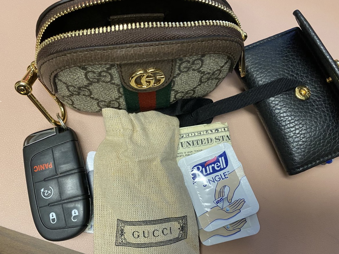 Gucci GG Supreme Key Pouch in Natural