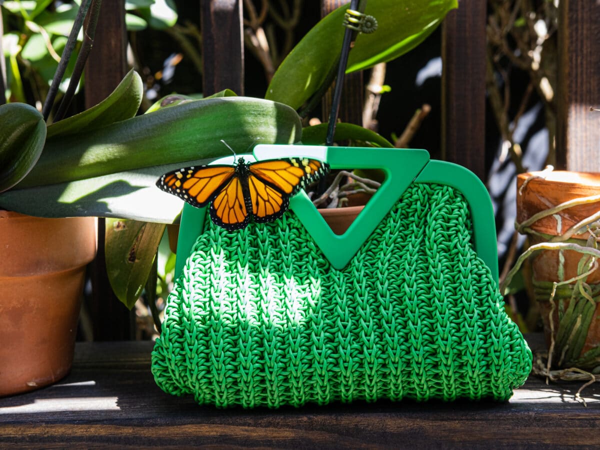 Bottega veneta triangle bag outlet