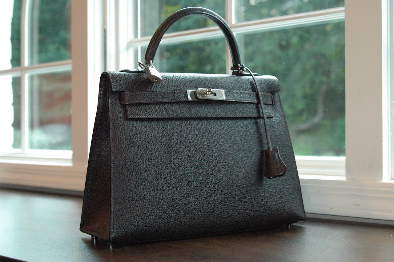 35cm Kelly Retourne in Ebene. Photo via @The_Notorious_Pink. No, I don't still have all of these bags; I add and regime as it suits my current needs.