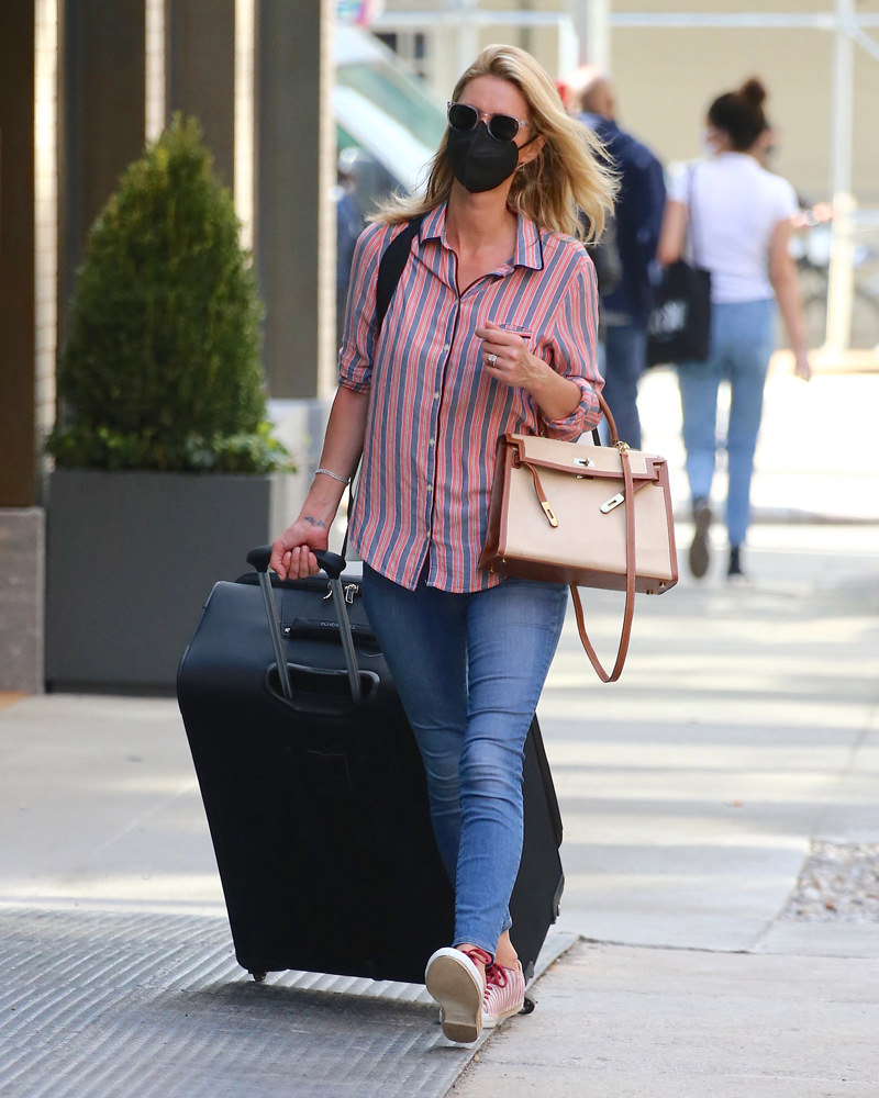 Celebs Run Errands With Hermès and Saint Laurent - PurseBlog