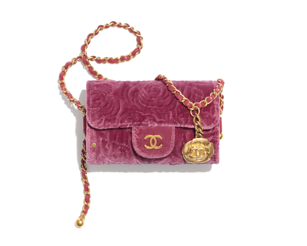 Chanel's Metiers D'Art 2021 Bags Are in Boutiques Now—Here Are Our  Favorites - PurseBlog