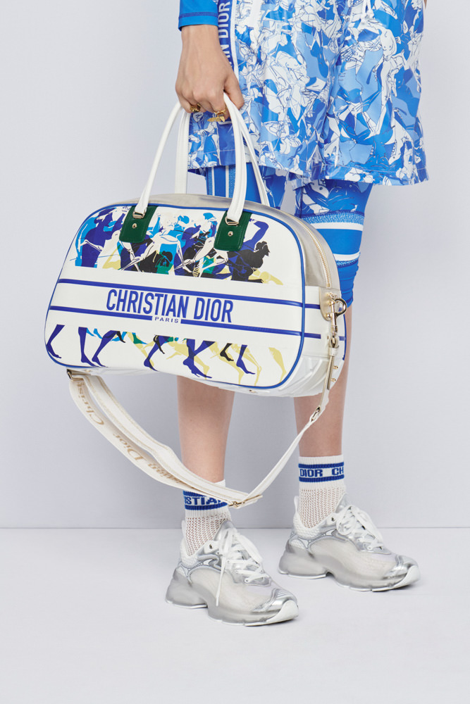 Dior's Vibe Bag, Unveiled At Its Cruise 2022 Show, Is The Weekender Of Your  Dreams