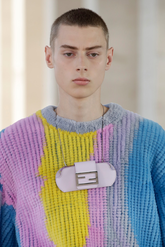 tee shirt inspiration fendi