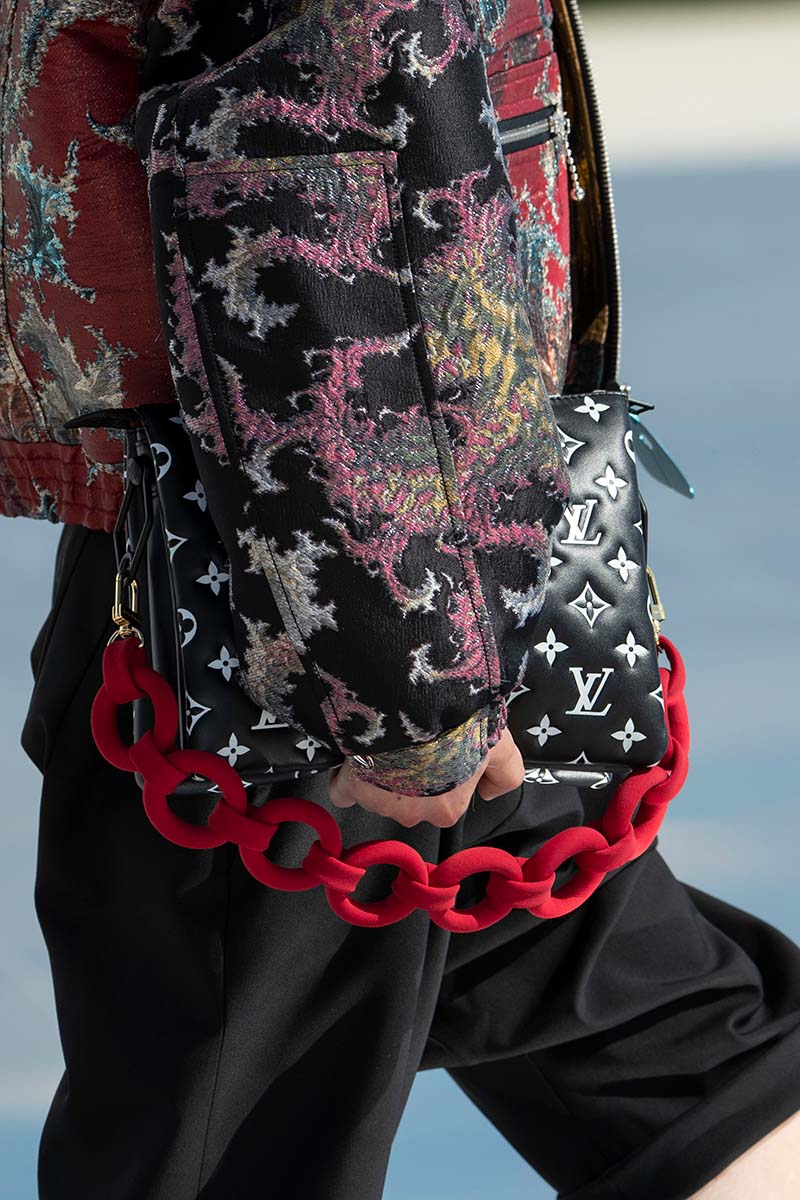 Louis Vuitton Women’s Cruise 2022 Shows Optimism and Joyful Colors