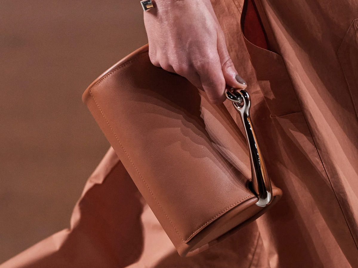 coach charlie carryall 28 in signature leather