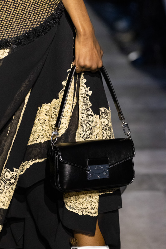 This Louis Vuitton Bag Is the Breakout Star of Spring Fashion