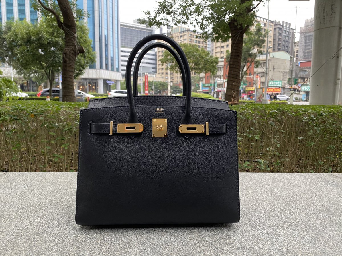 History of the bag: Hermès Kelly – l'Étoile de Saint Honoré