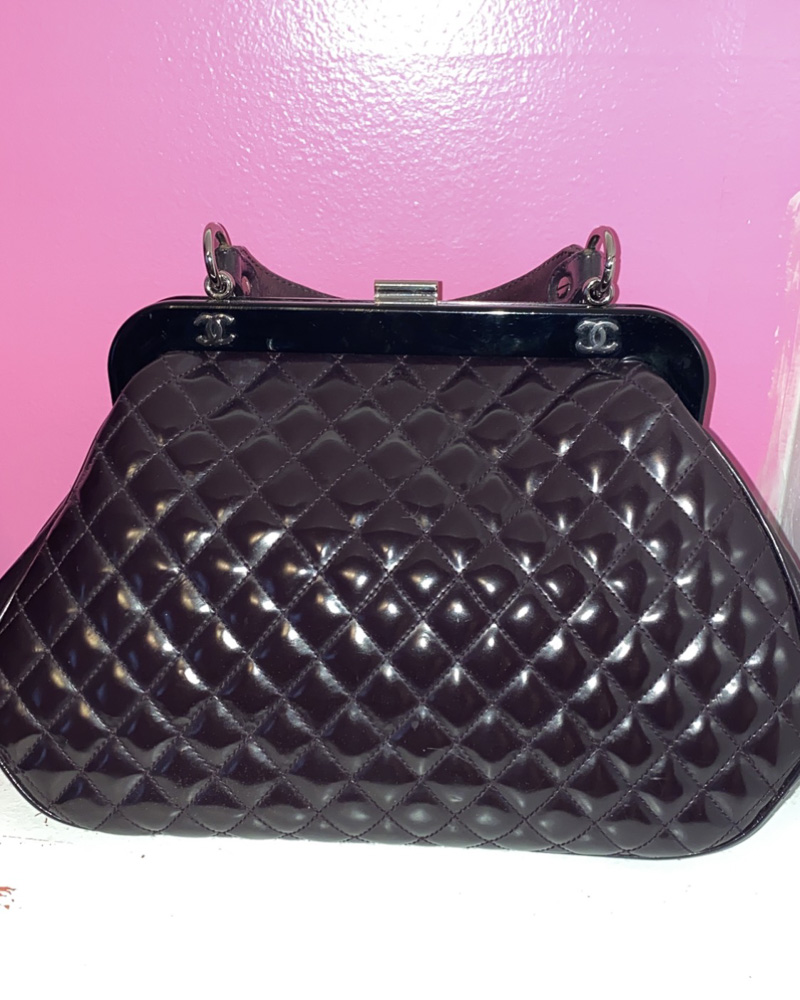 Chanel Mini Quilted Trendy CC Clutch With Chain Black Lambskin Gold Ha –  Coco Approved Studio