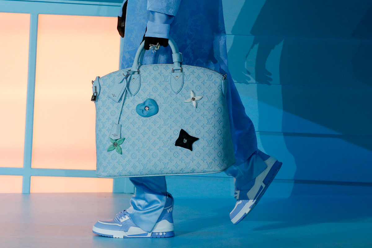 virgil abloh louis vuitton duffle bag