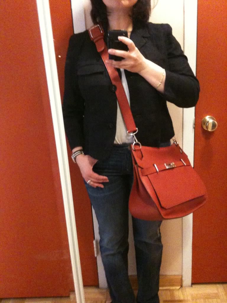 TPFer @Olive519 and her 34cm Jypsiere in Rouge Venitien.