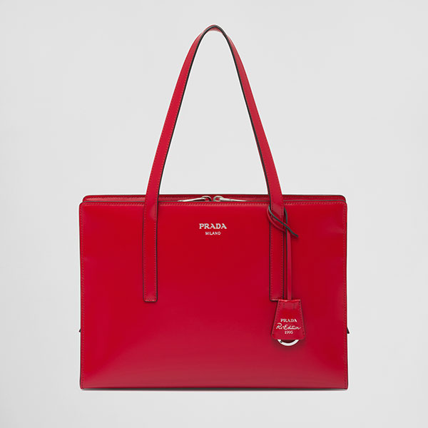 Prada Re-Edition 1995 brushed-leather medium handbag in Scarlet