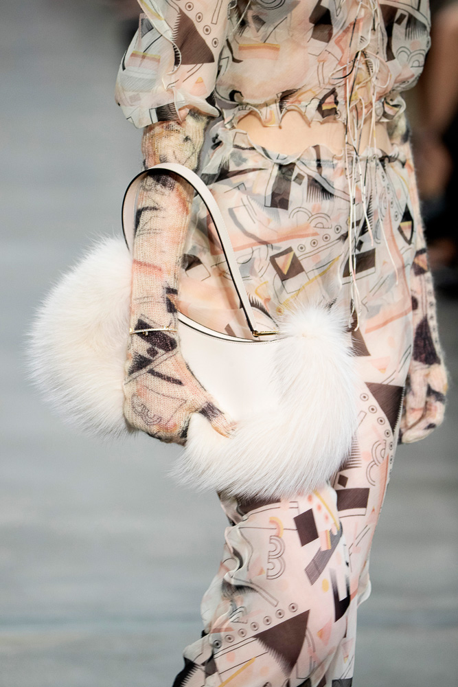 Fendi's Brand New Fall '22 Runway Bags - PurseBlog