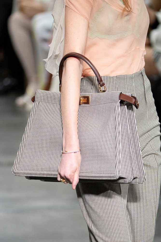 Fendi's Brand New Fall '22 Runway Bags - PurseBlog