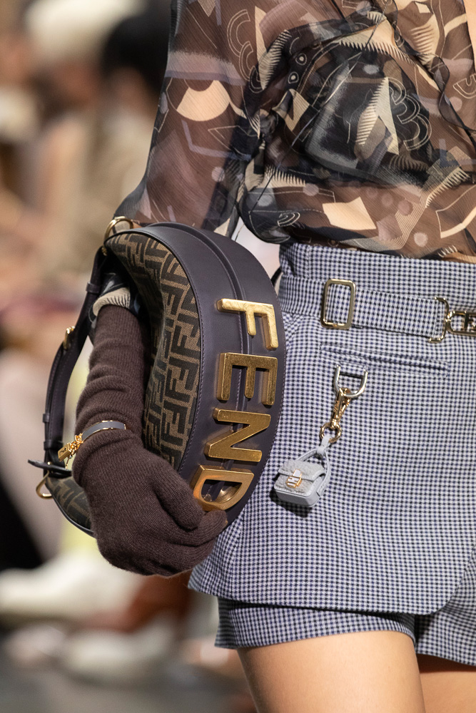 Fendi's Brand New Fall '22 Runway Bags - PurseBlog