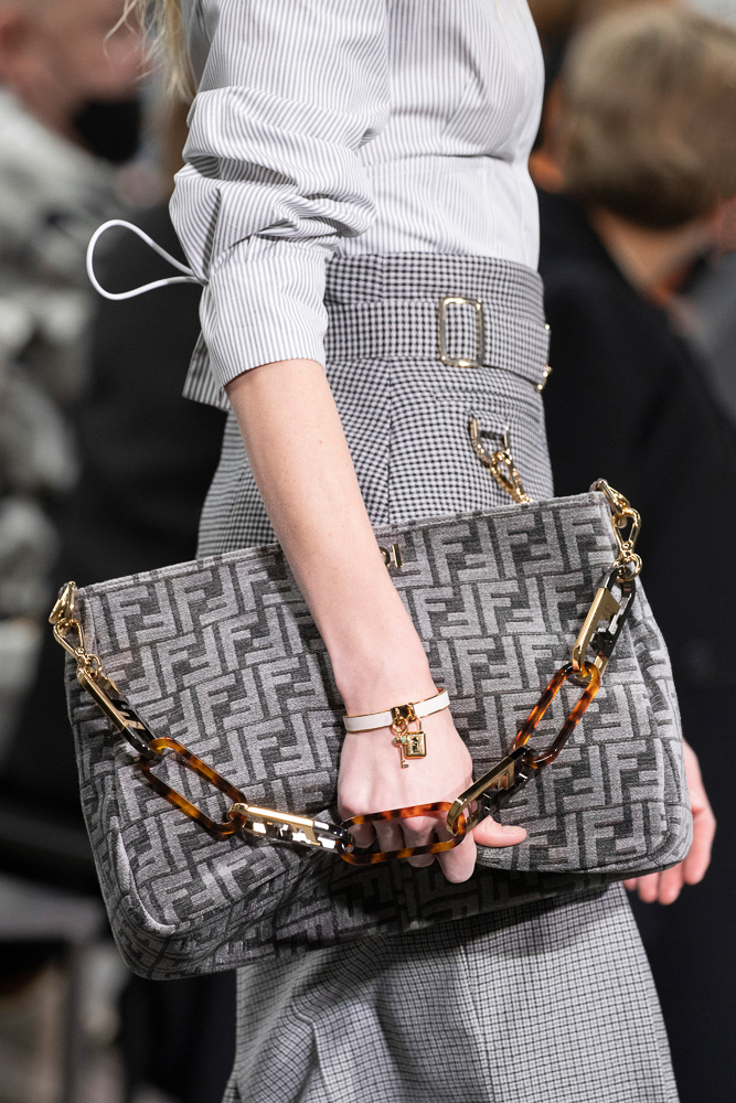 Fendi's Brand New Fall '22 Runway Bags - PurseBlog