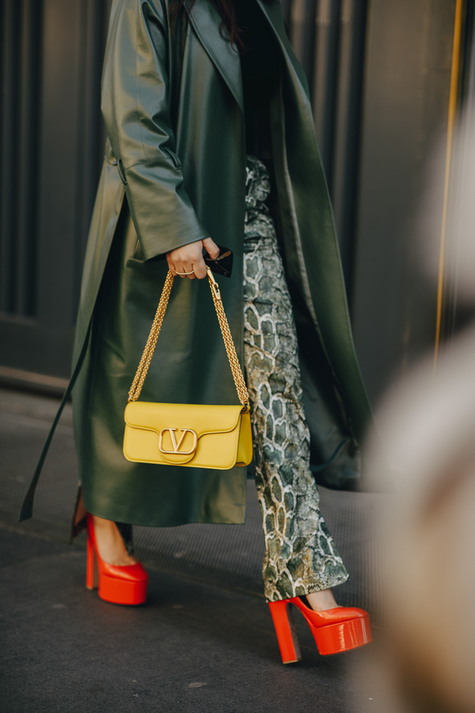 Best Street Style Bags of MFW Fall 2022: Day 1 - PurseBlog