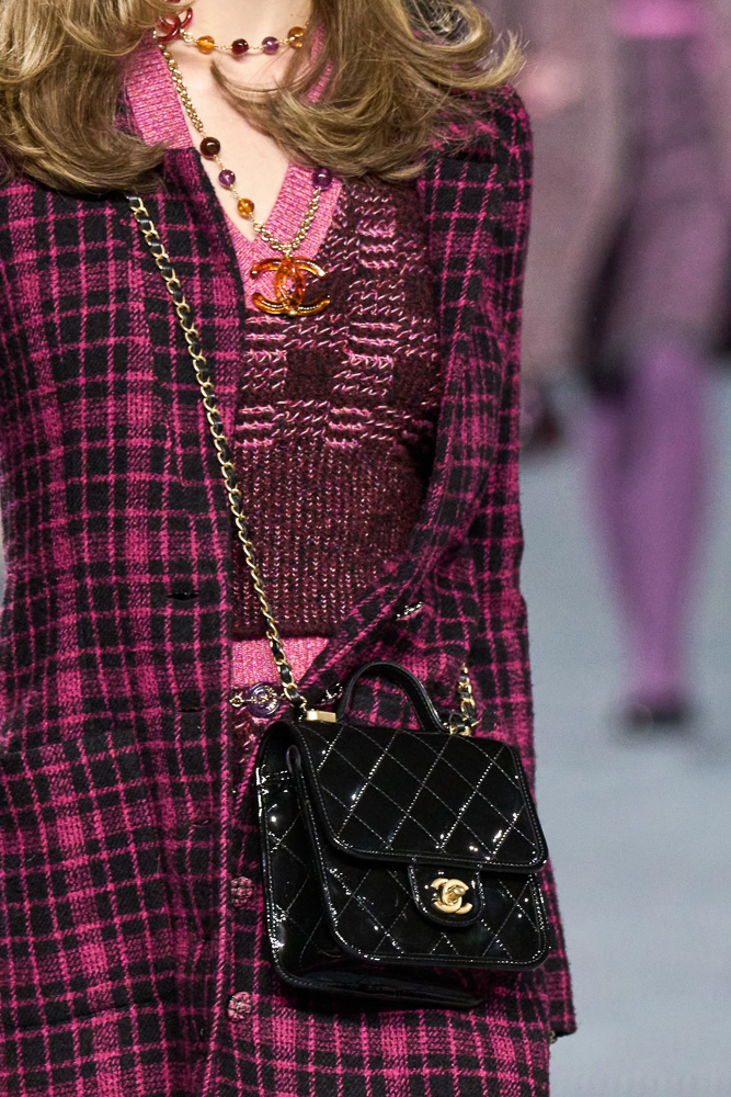 Chanel Fall 2022 Is an Ode to Tweed - PurseBlog