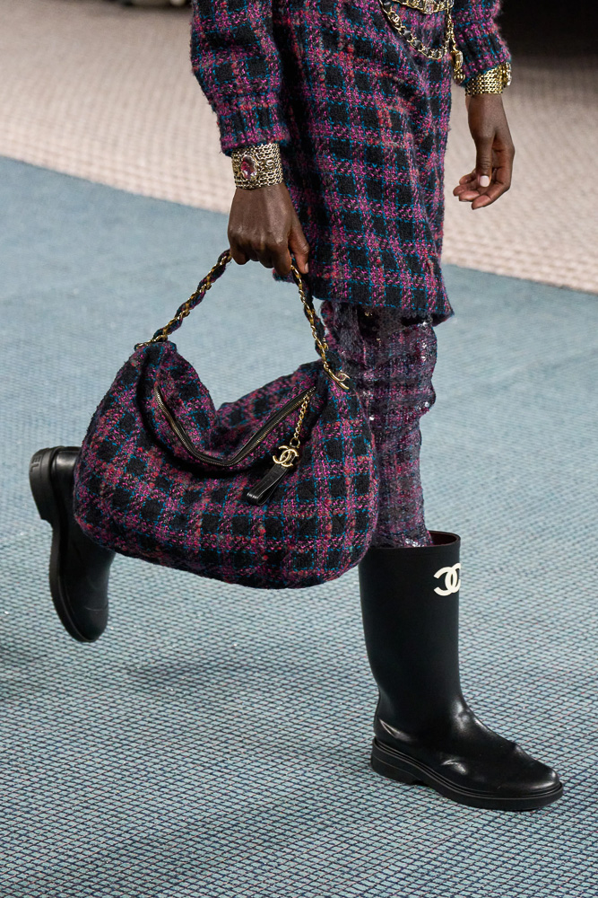 Chanel Fall 2022 Is an Ode to Tweed - PurseBlog