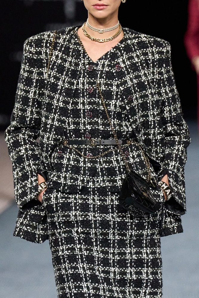 Chanel Fall 2022 Is an Ode to Tweed - PurseBlog