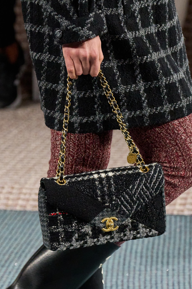 Chanel Fall 2022 Is an Ode to Tweed - PurseBlog