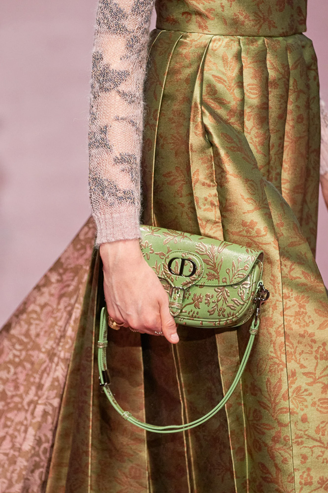 At Dior, It's All About New Meets Old for Fall 2022 - PurseBlog At Dior, It's All About New Meets Old for Fall 2022 - PurseBlog