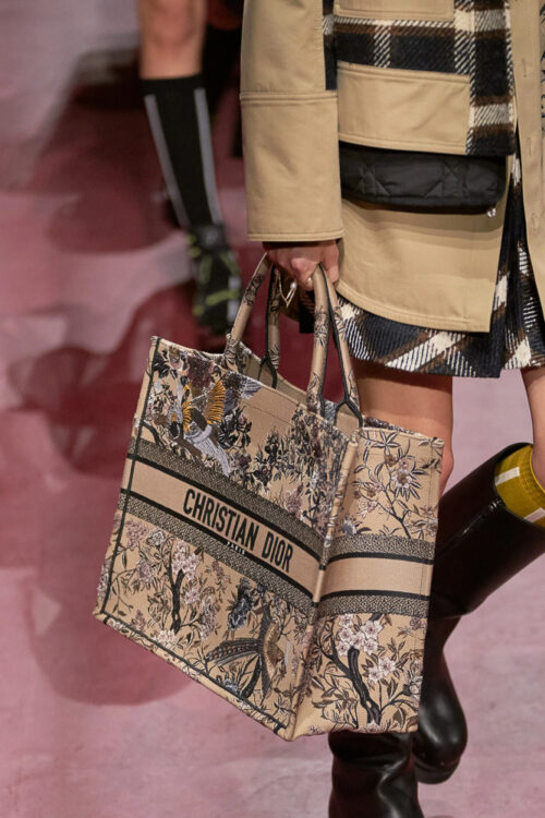 At Dior, It’s All About New Meets Old for Fall 2022 - PurseBlog
