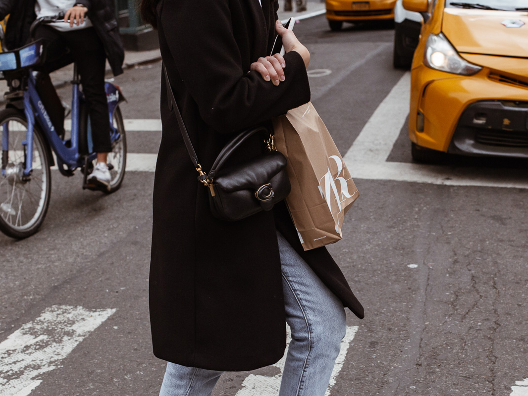 Used Handbags In Fair Condition Make Luxury Accessible