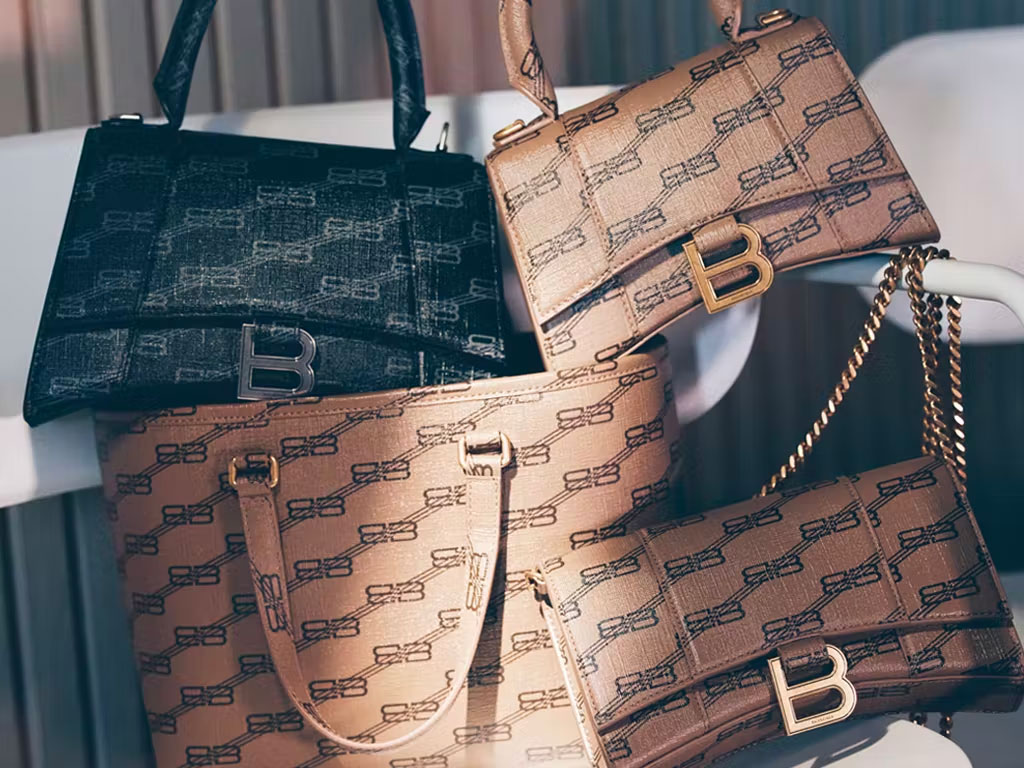 Balenciaga Introduces BB Monogram for Fall 2022 - PurseBlog