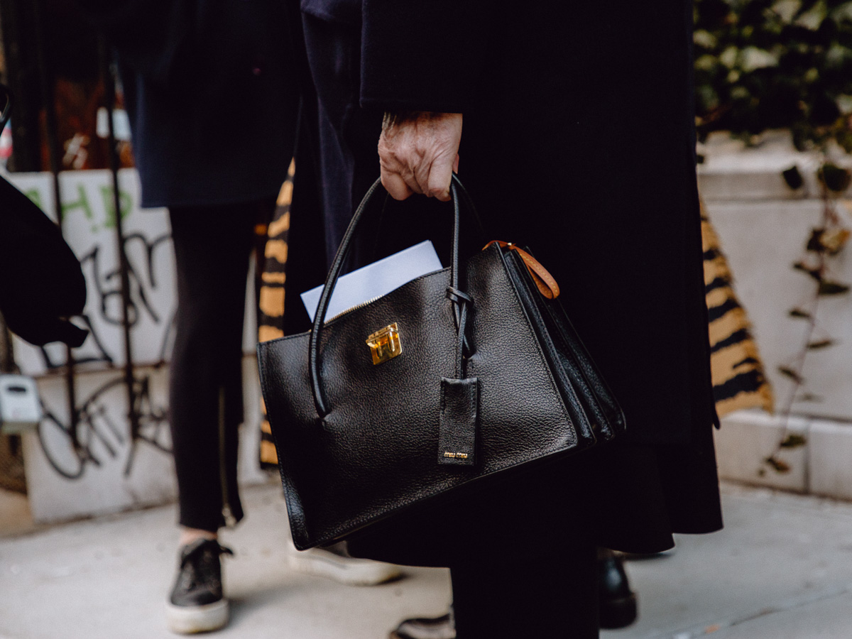 The Ultimate Bag Guide: Louis Vuitton NéoNoé - PurseBlog