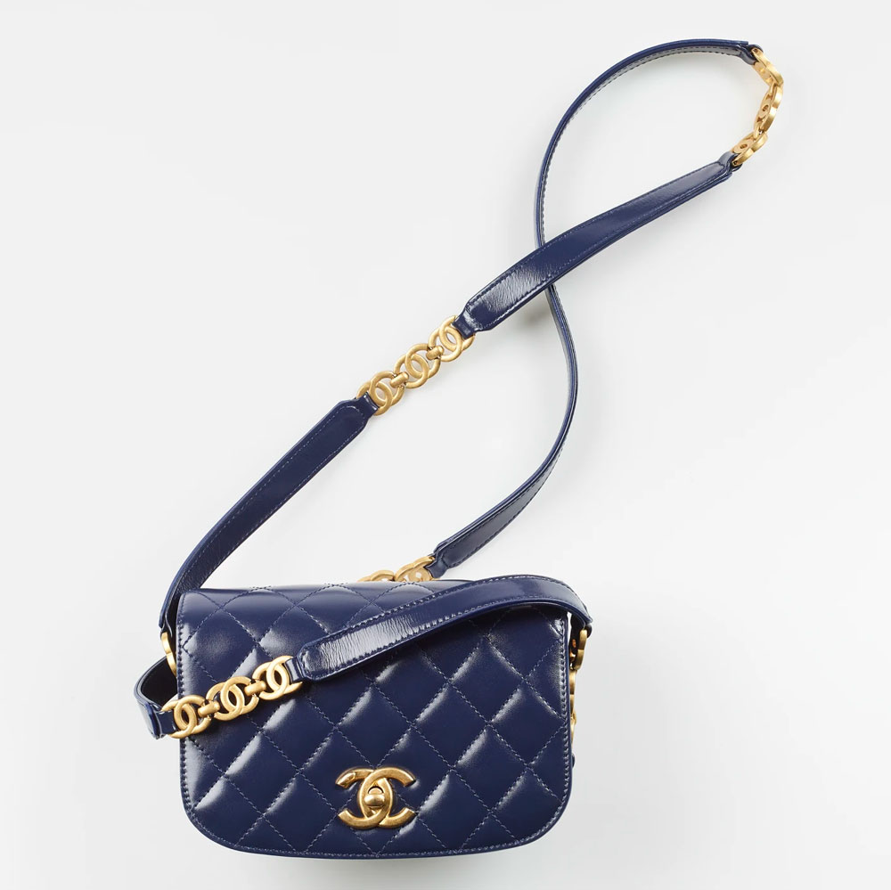 Chanel's Spring 2014 Handbags Have Taken a Detour to Art School - Page 35  of 39 - PurseBlog