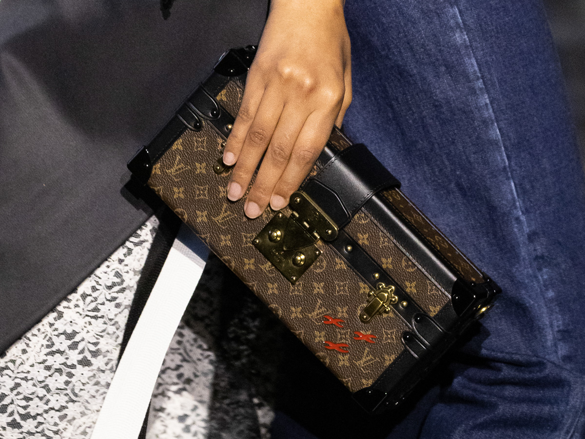 The Louis Vuitton Pochette Metis Gets a Makeover - PurseBlog