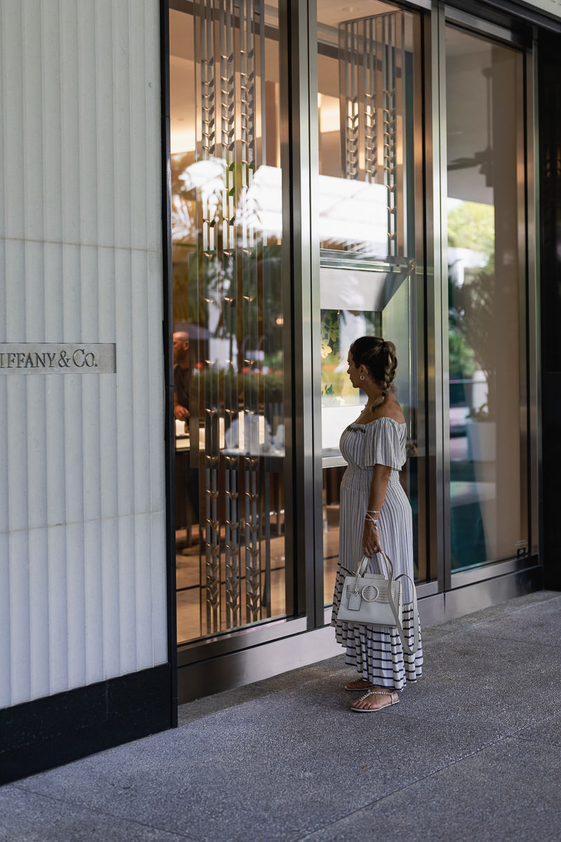 LOUIS VUITTON CLOSING DOORS AT BAL HARBOR SHOPS IN MIAMI, FL