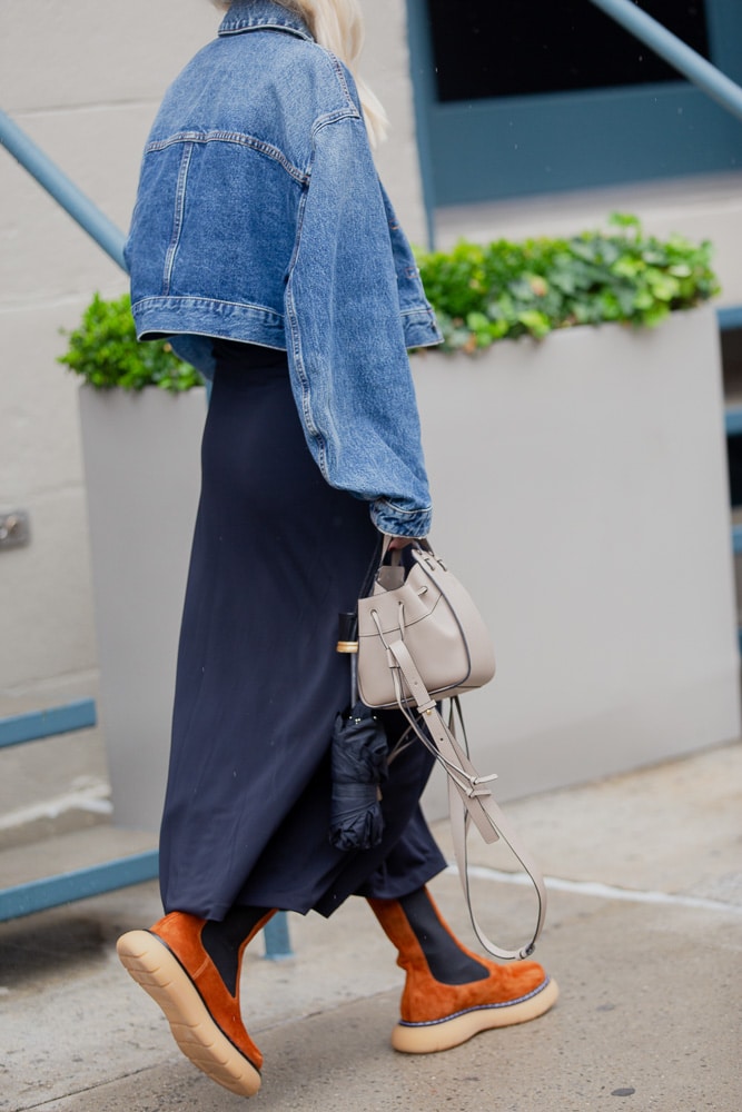 Kara Del Toro's Leather Skirt, Gucci Boots, and Louis Vuitton Bag Look for  Less - The Budget Babe