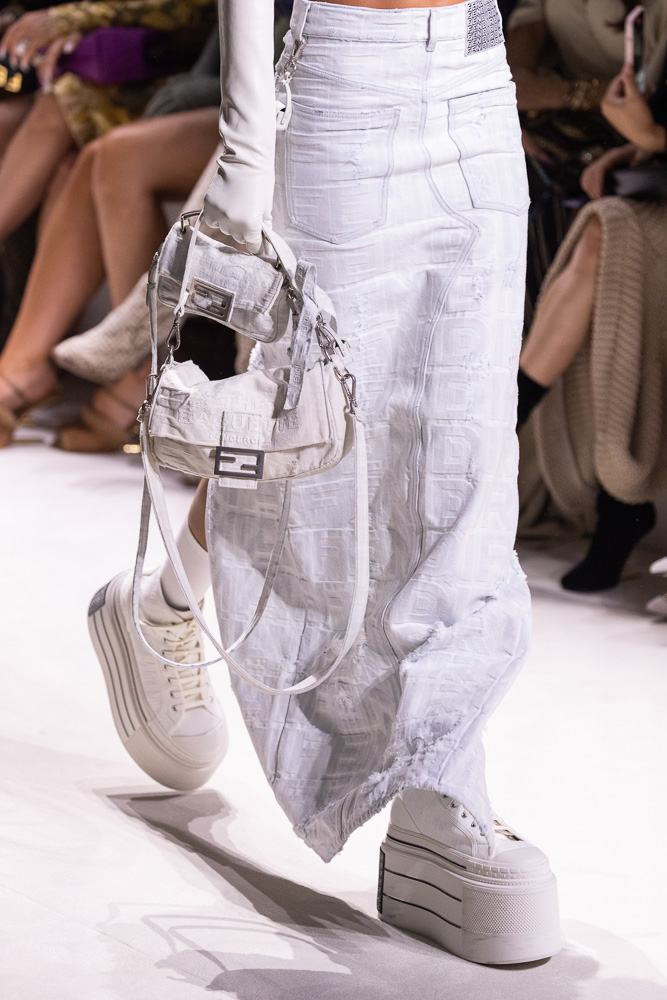 Fendi Resort 23 25 Years of the Baguette 32 Fendi Resort 23 25 Years of the Baguette 32
