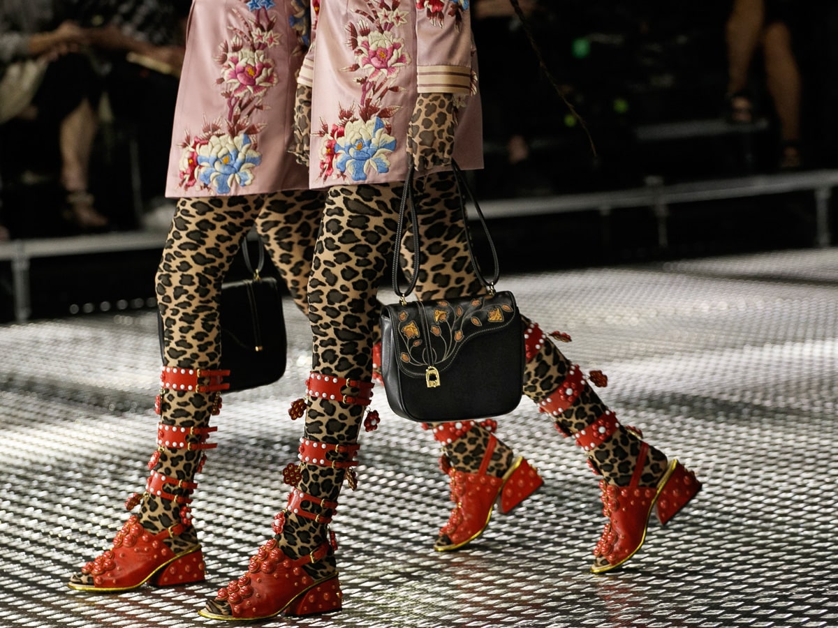 Discover GUCCI Blondie Spring Summer 2022 Handbag Collection