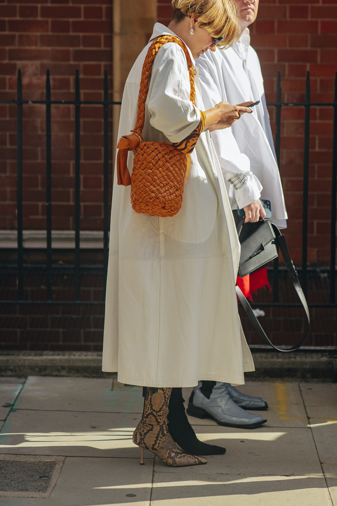 Hermès Handbag Street Style During PFW 2023 - PurseBop