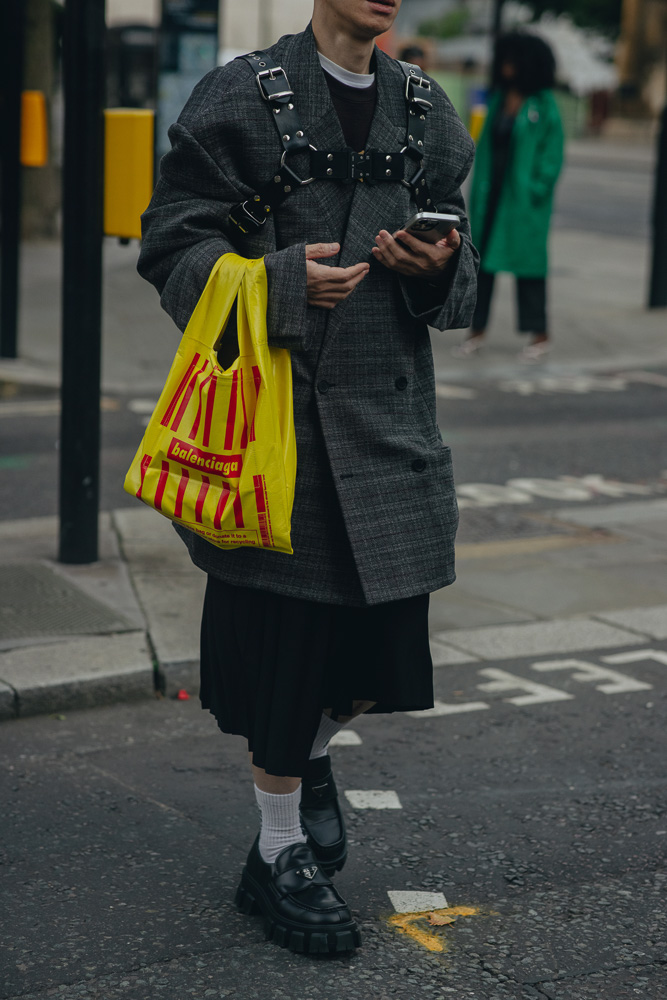 Street Style Bags from LFW Spring 2023, Day 2 - PurseBlog