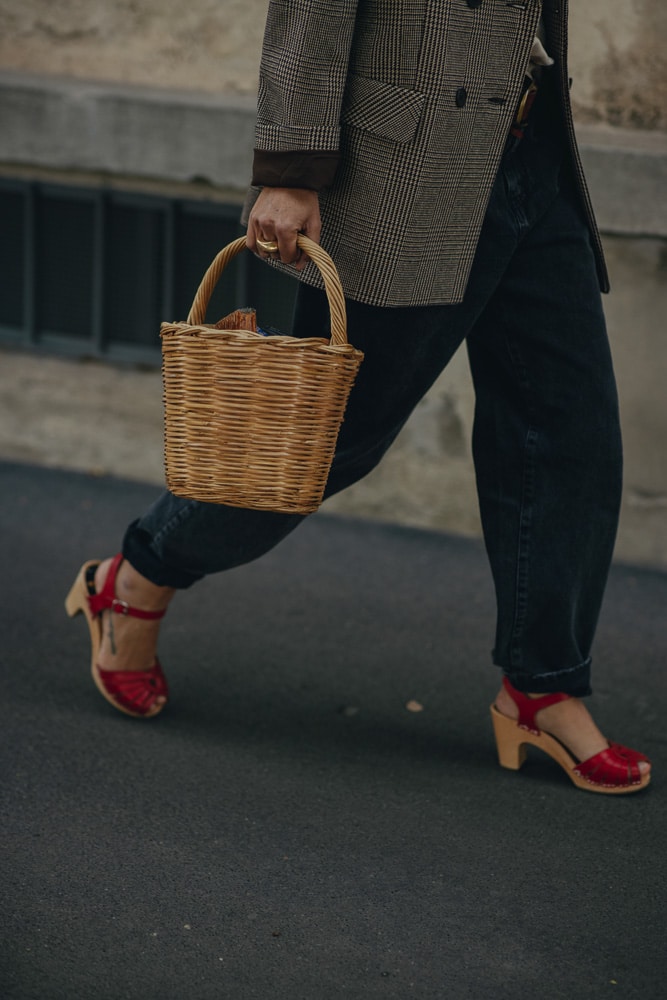 Woman with Louis Vuitton Backpack and Brown Fur Coat before Dsquared 2  Fashion Show, Milan Fashion Week Street Editorial Stock Photo - Image of  luxury, show: 194562043