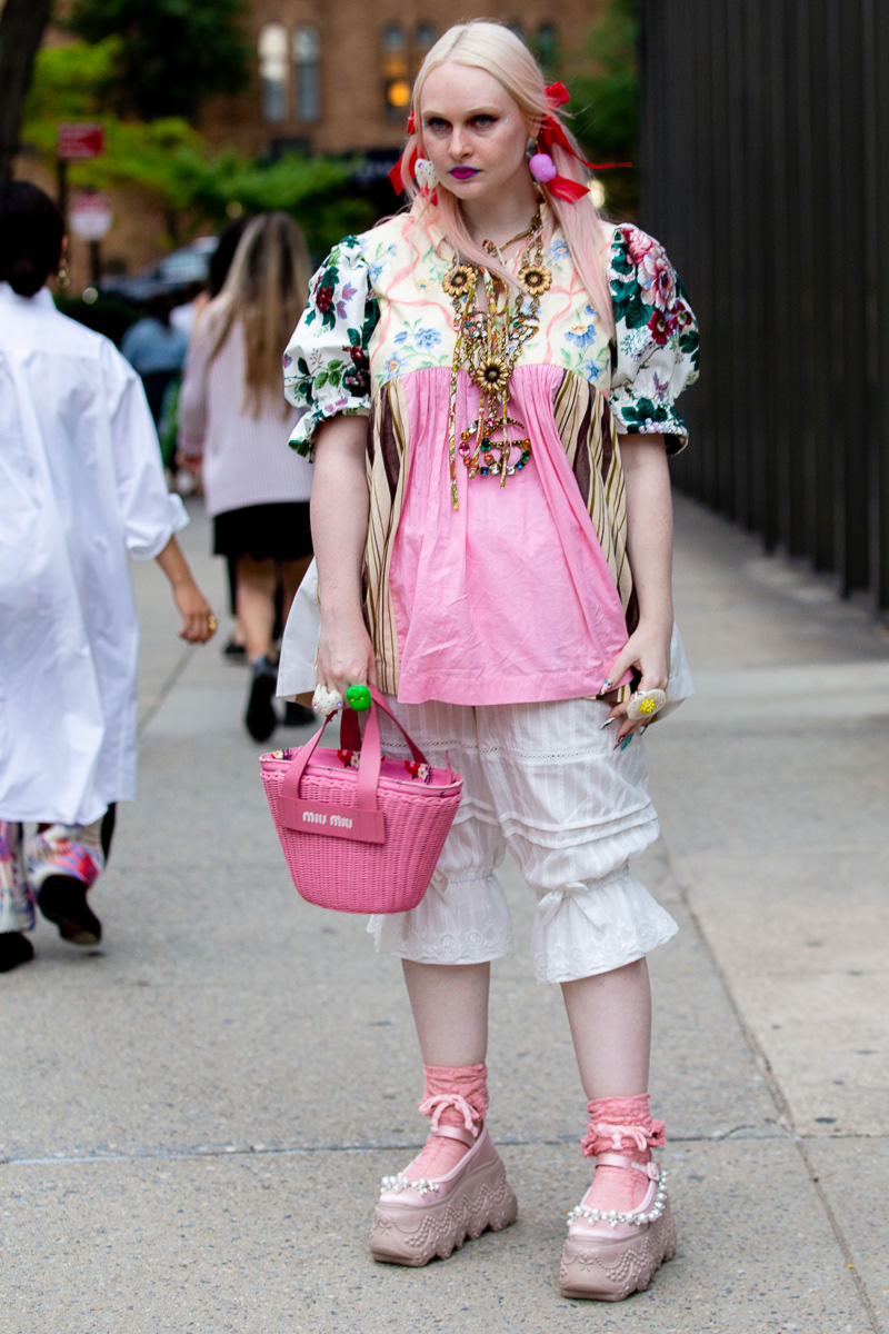 NYFW SS 2023 Street Style Day 12 33 of 35