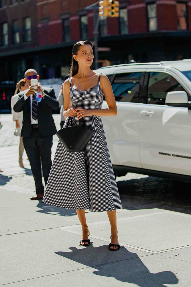 The Best Bags of New York Fashion Week Spring 2015 Street Style – Day Six -  PurseBlog