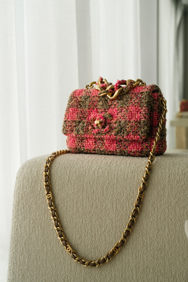 Chanel Pink Tweed Bags 4 of 7