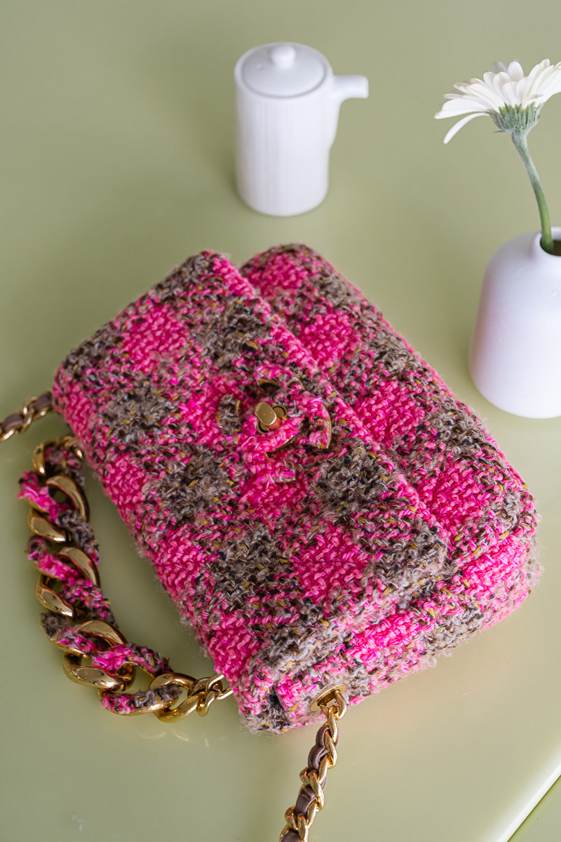 pink chanel tweed bag in 2023  Chanel pink handbags, Chanel tweed bag, Chanel  bag