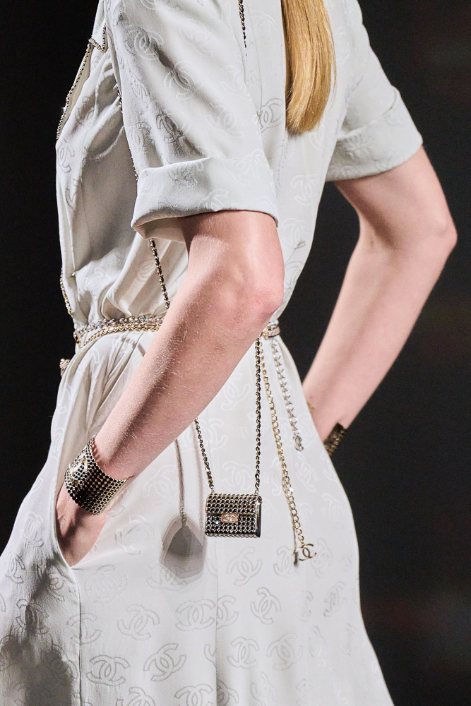 chanel runway bags