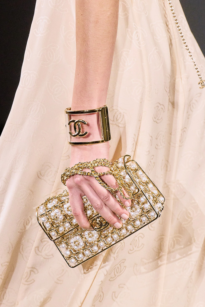 Chanel Satin Mini Box Bracelet Bag – SFN