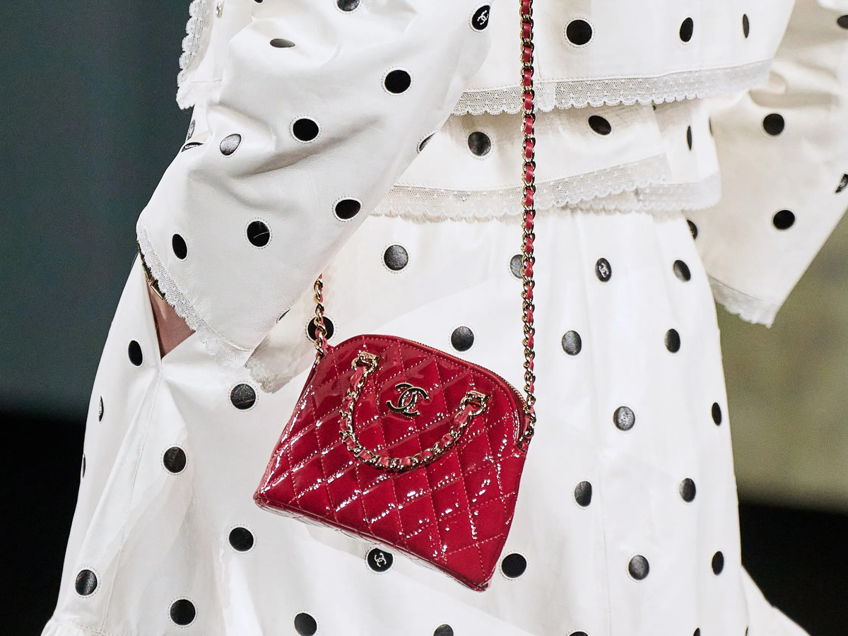 Mini Bags Reign Supreme on the new Chanel Spring Runway - Labo-franceShops  - new Chanel n 5 edp тестер 100 мл