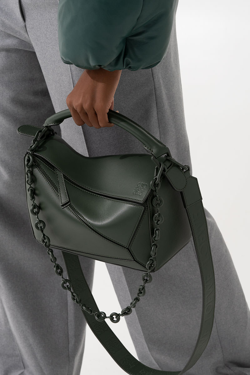 loewe puzzle bag khaki green