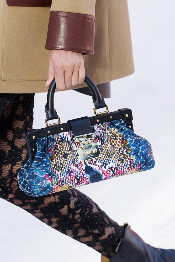 The Oversized Bags of Louis Vuitton Spring 2023 - PurseBlog in