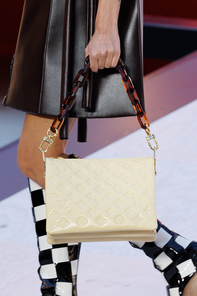 Louis Vuitton Spring 2023 Bags 15