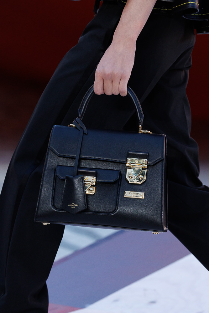 Louis Vuitton® Fastline Messenger Black. Size in 2023