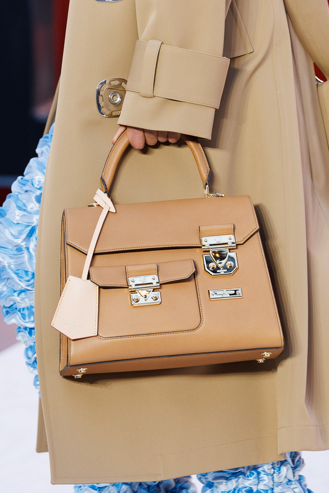 The Oversized Bags of Louis Vuitton Spring 2023 - PurseBlog